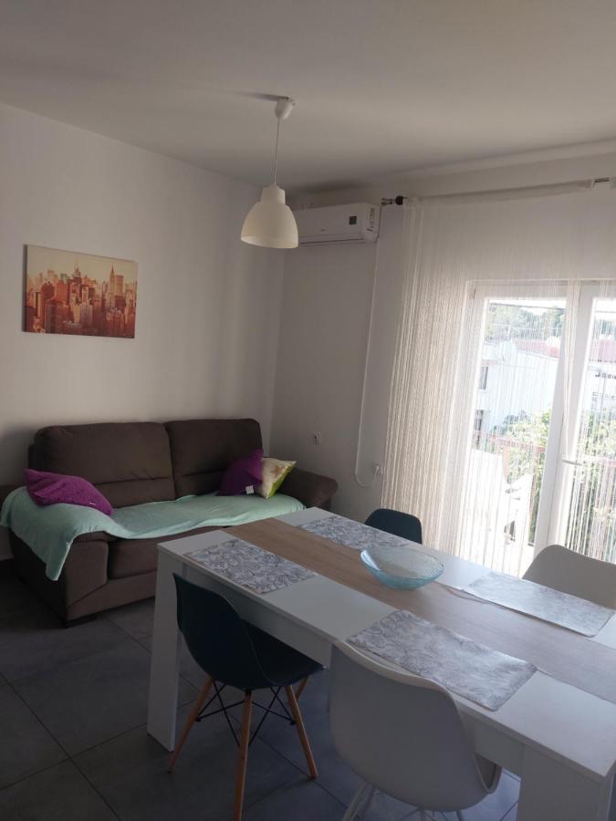 Apartments Radic Rogoznica  Eksteriør bilde