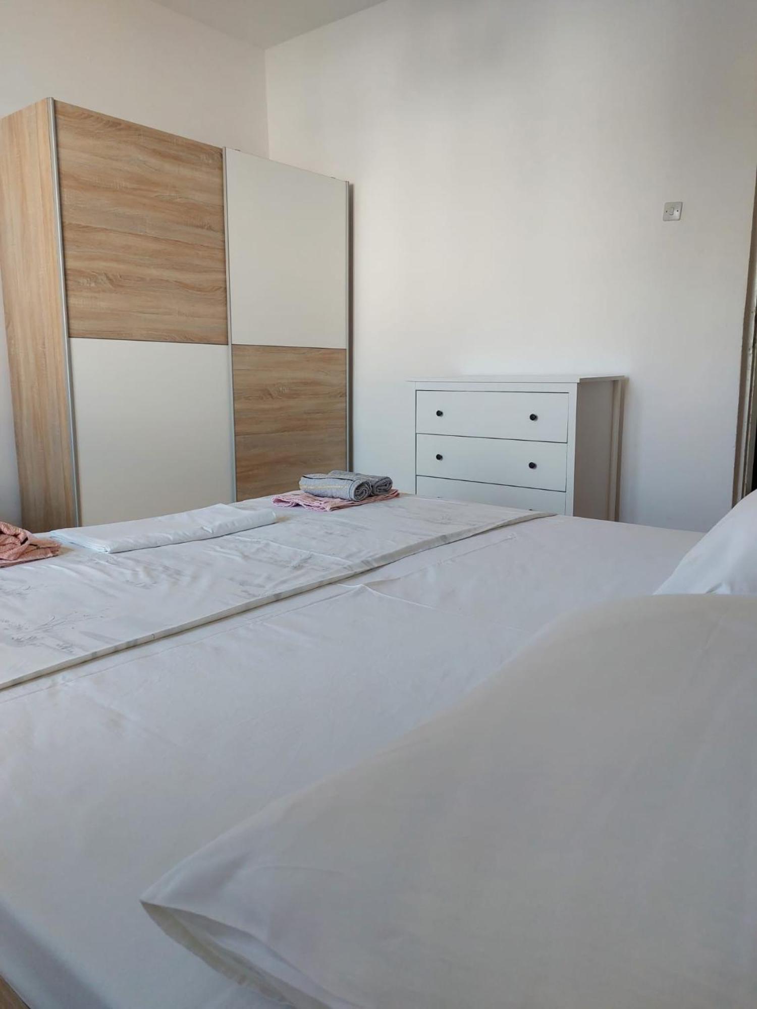 Apartments Radic Rogoznica  Eksteriør bilde